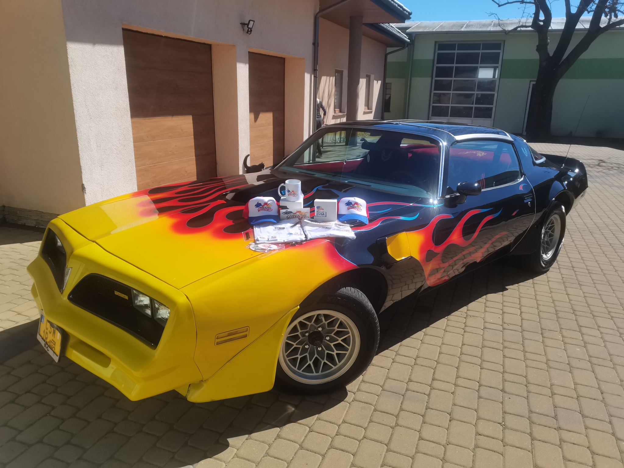 fastcrazygarage18